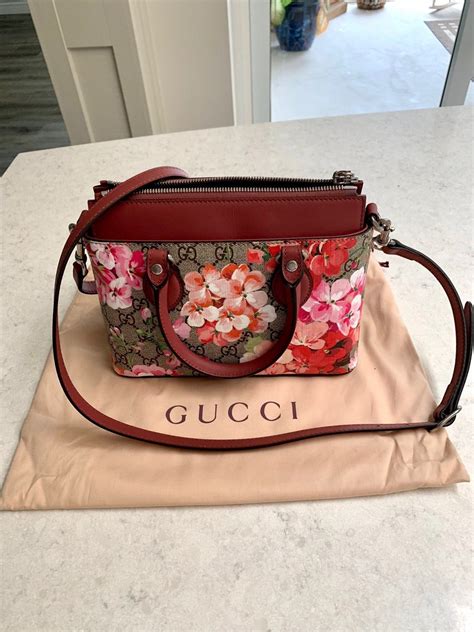 ceinture gucci femme soldes|gucci bloom crossbody bag.